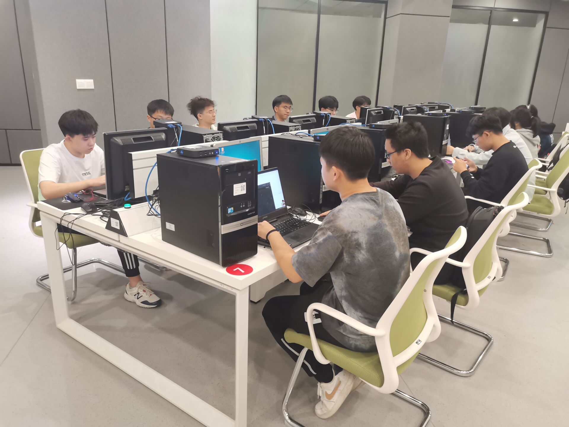 微信图片_20201014094117.jpg