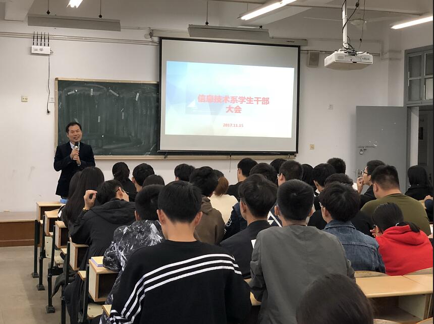 QQ截图20171117080419.jpg